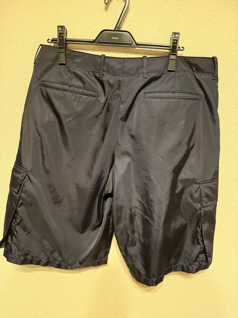 パンツ PRADA 23ss Re-Nylon Bermuda Shorts 48 Re-Nylon bermuda shorts in black - Prada | Mytheresa