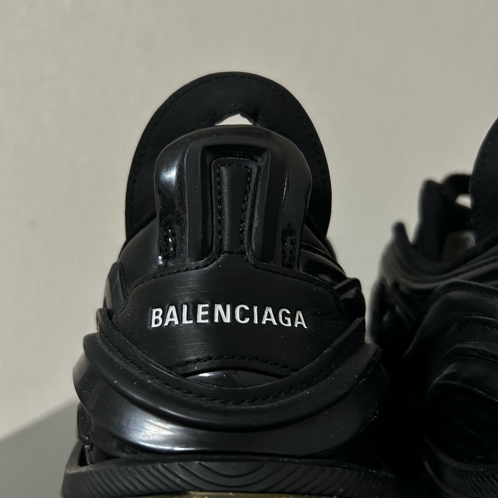 BALENCIAGA tyrex 43 - ARCHIVESTOCK