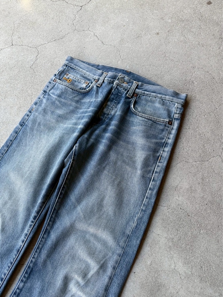 GUCCI ARCHIVE BLUE STRAIGHT DAMAGE JEANS - ARCHIVESTOCK