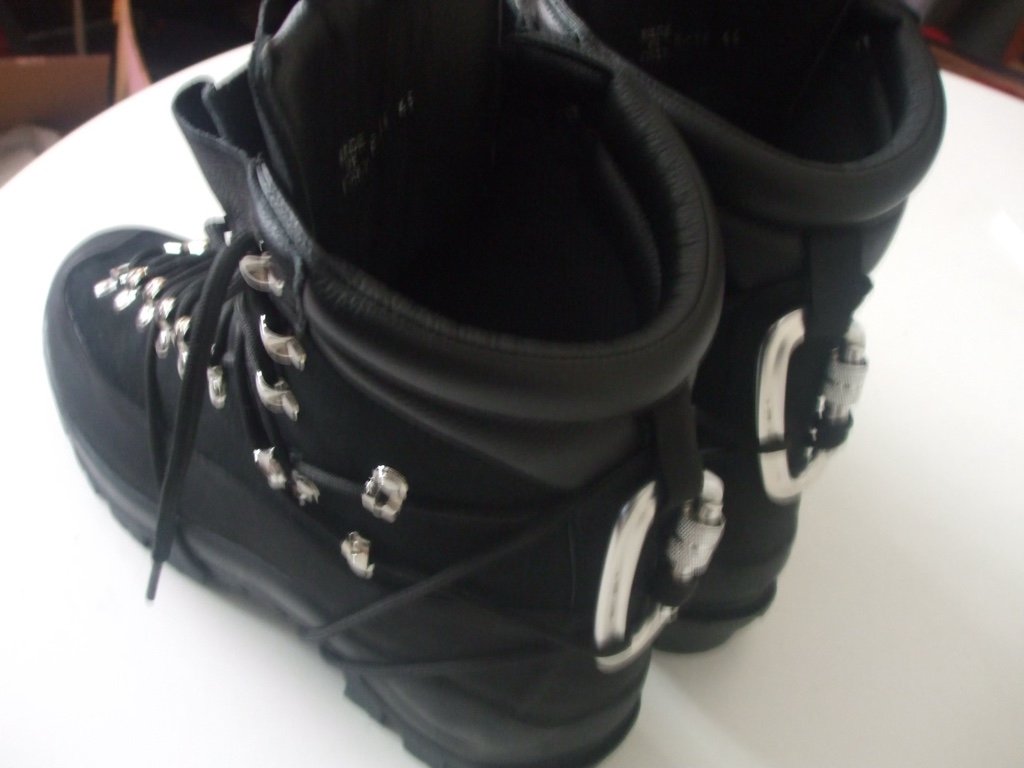 A7099B7C-BE48-466F-B9E2-