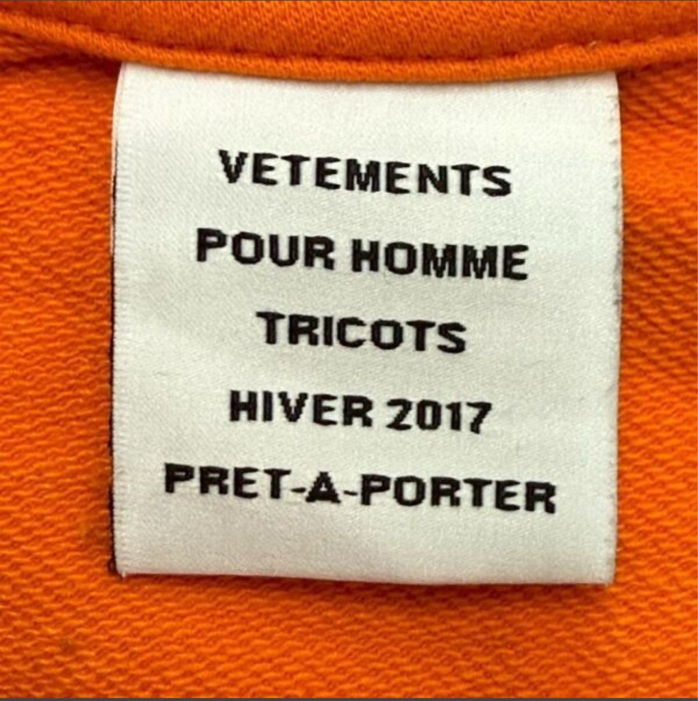 16SS VETEMENTS GOTHIC LOGO LONG SLEEVE T-SHIRT - ARCHIVESTOCK