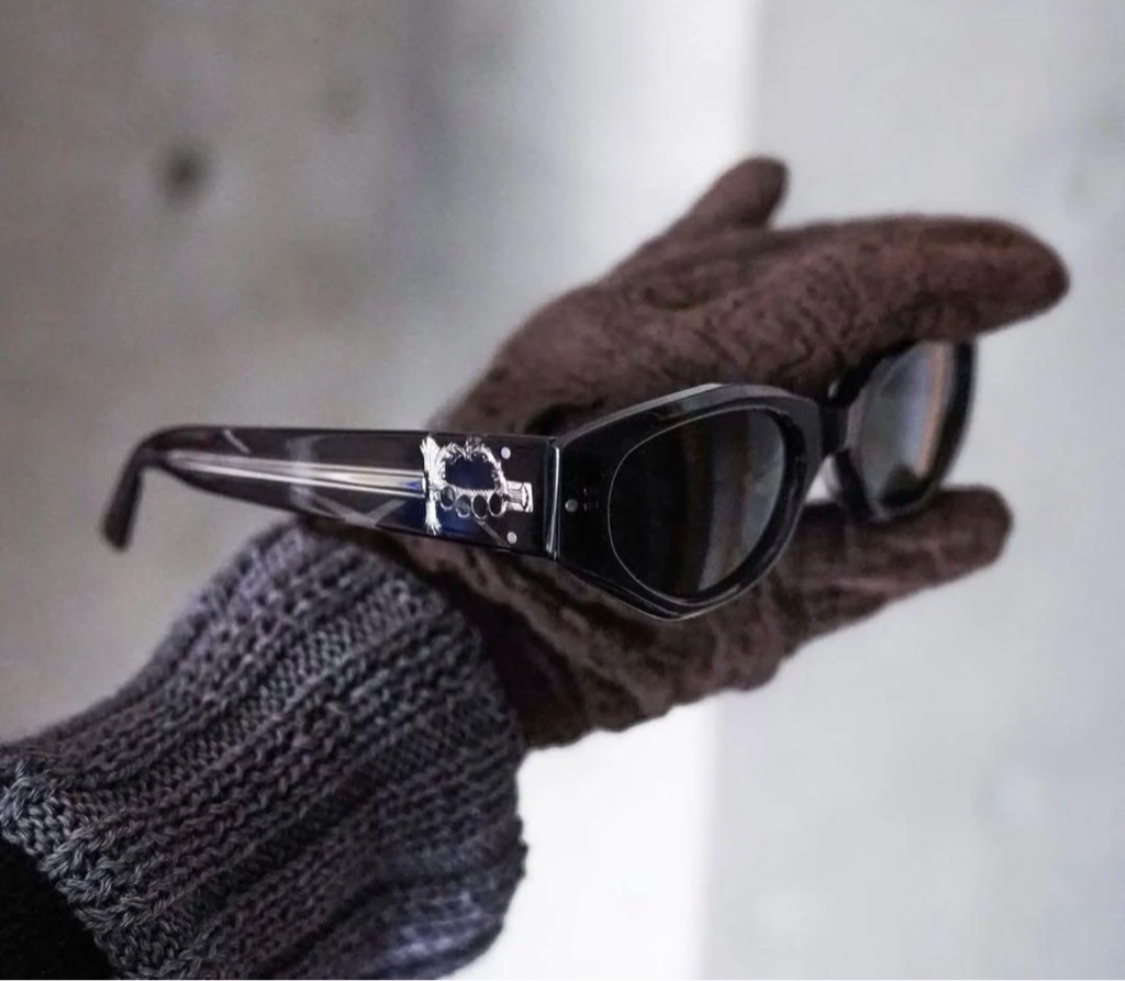 NULLUS 25SS BRASS SWORD SUNGLASSES 黒 - ARCHIVESTOCK