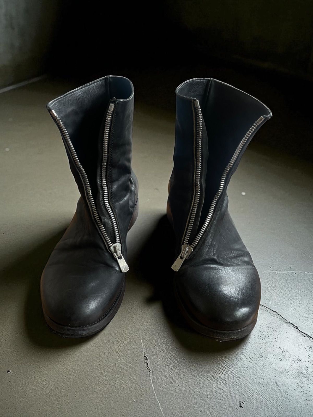 The Last Conspiracy - Twist Zip Boots 42 - ARCHIVESTOCK