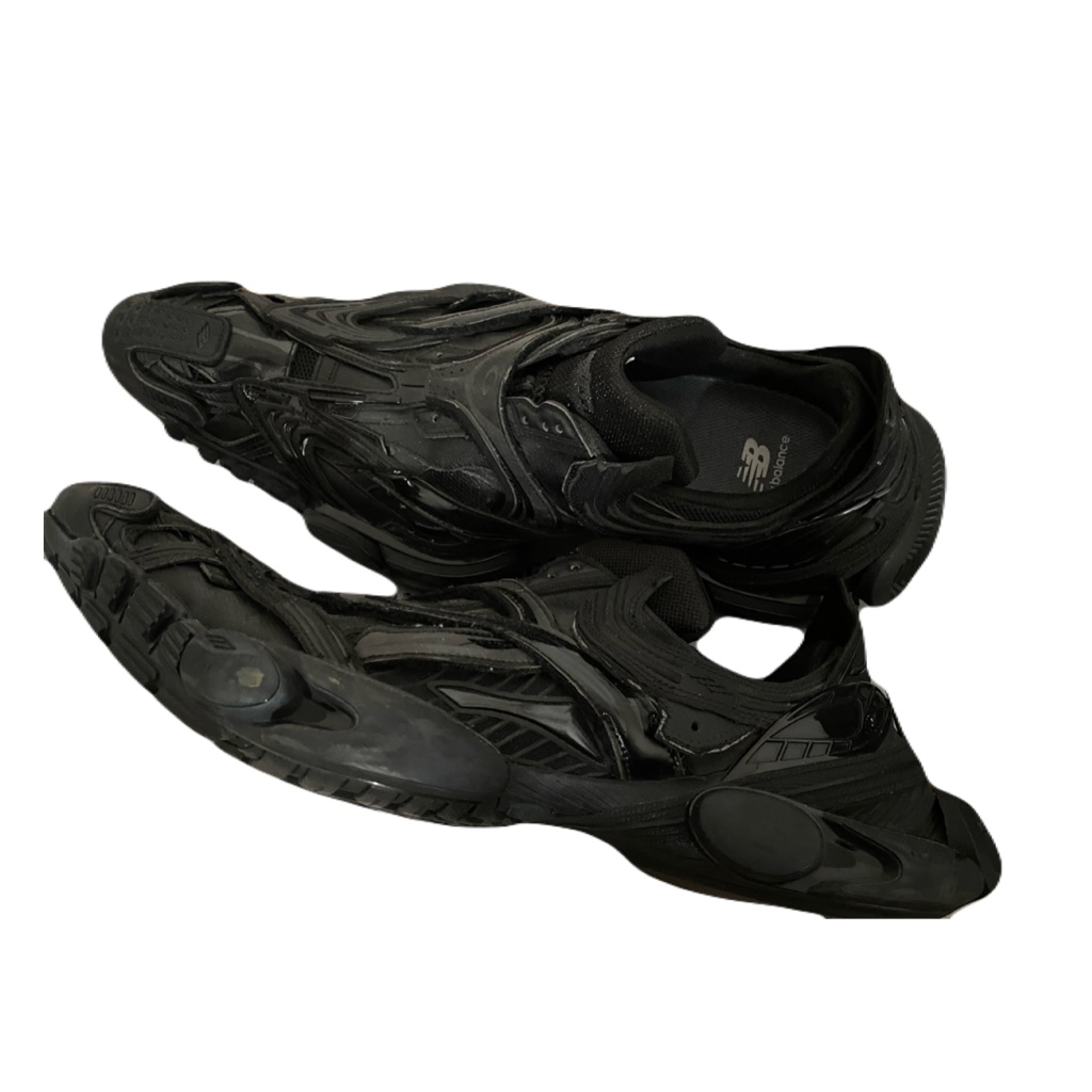 BALENCIAGA REPTILE 43スニーカー BALENCIAGA reptile black 43 - ARCHIVESTOCK