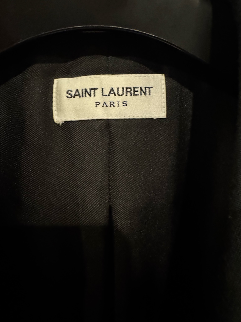 サンローラン パワーショルダー スモーキングジャケット Saint Laurent パワーショルダースモーキングジャケット