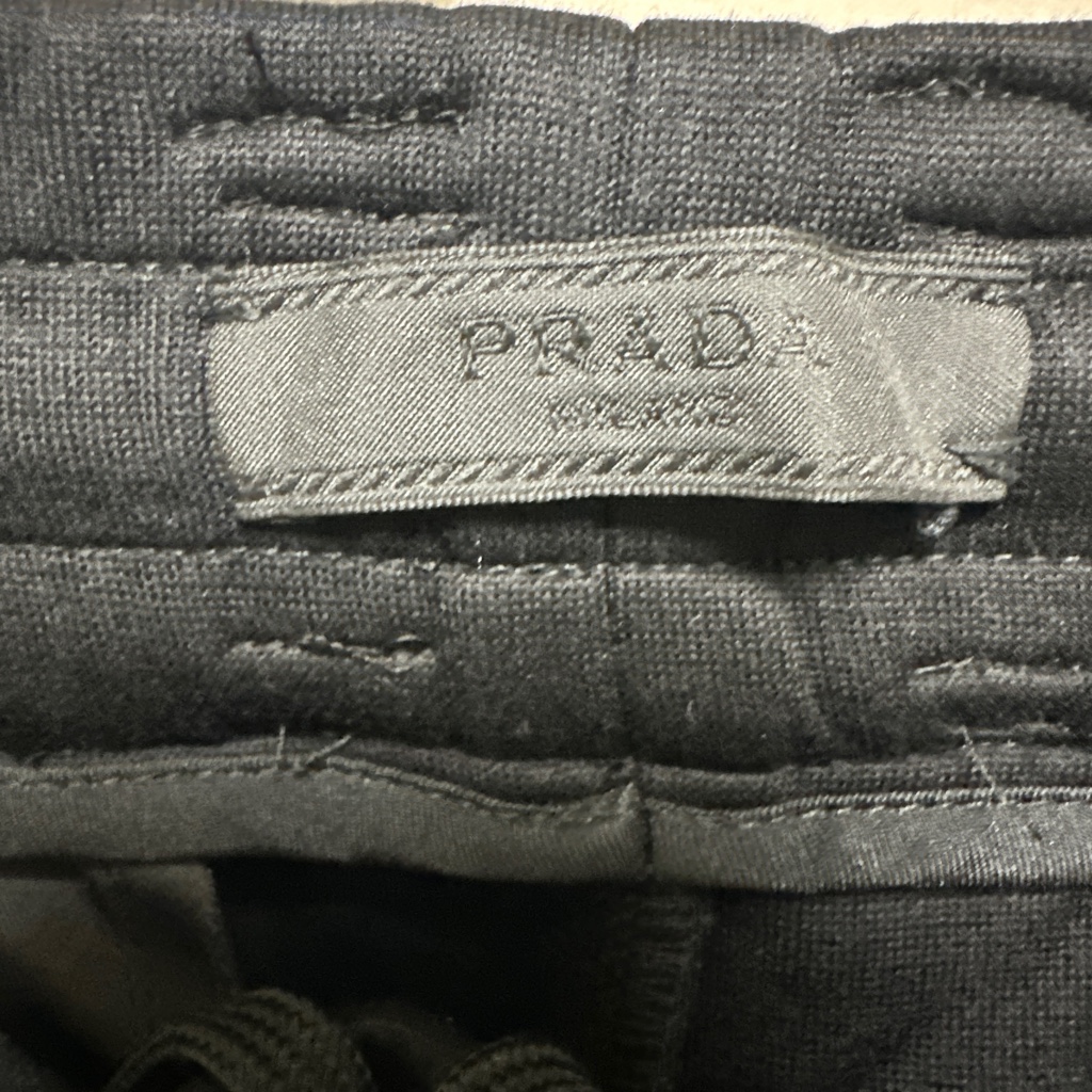 PRADA サイドライン スナップボタン パンツ ブラック トライアングル