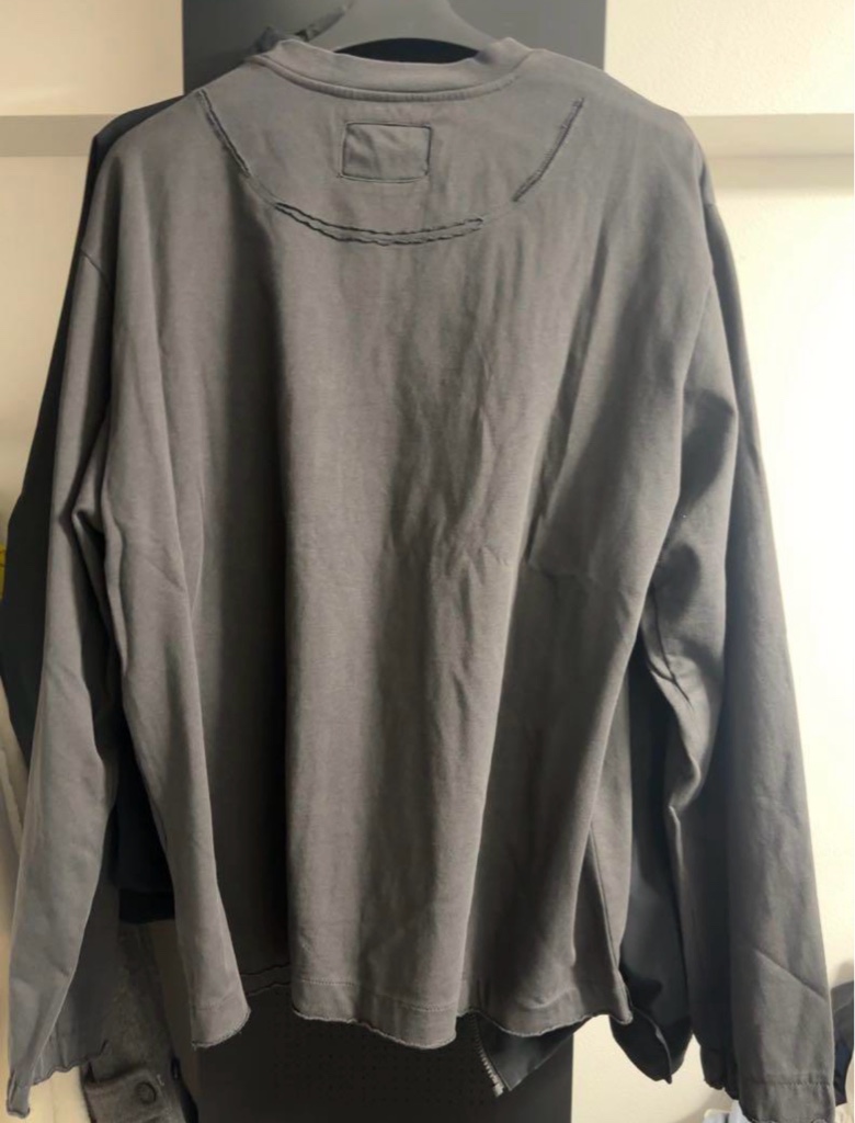 NULLUS ヌルースSlit Cut LS Shirt
