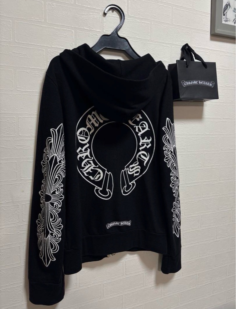 希少国内正規品　ダガージップパーカー　クロムハーツ　フローラルホースシュー　短丈 希少国内正規品 ダガージップパーカー クロムハーツ フローラル