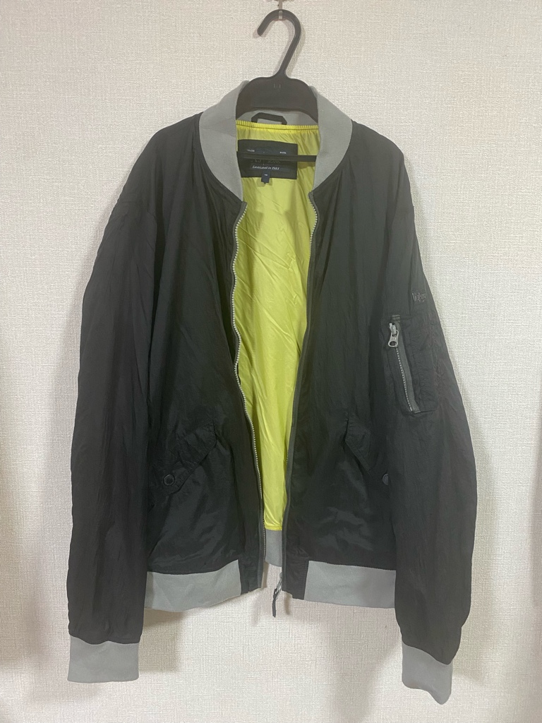 アルマーニジーンズ ナイロンジャケット テック系 vintage archive