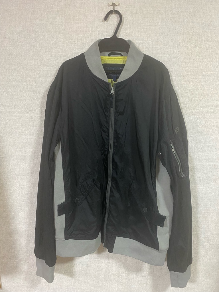 アルマーニジーンズ ナイロンジャケット テック系 vintage archive