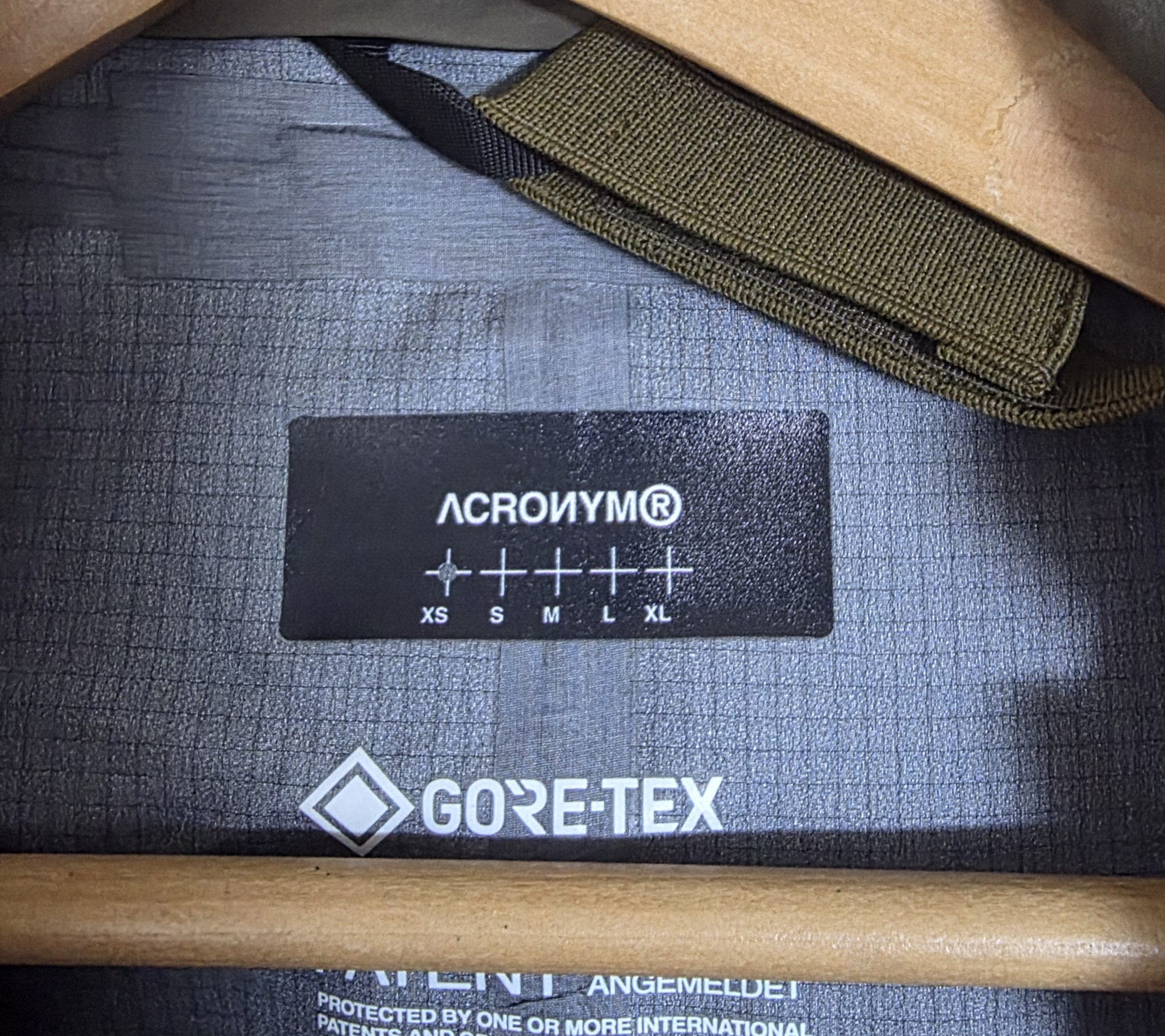 J1A-GTKR-RFS XS - ARCHIVESTOCK