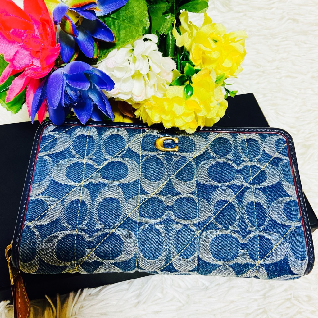 デニム✨COACH✨コーチ✨長財布✨ラウンドファスナー✨シグネチャー