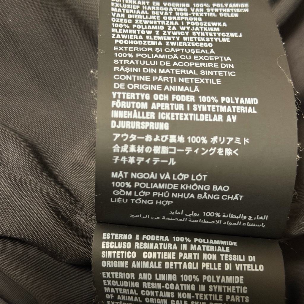 名作PRADA ロゴプレート ナイロンアノラックパーカージャケット SGB407