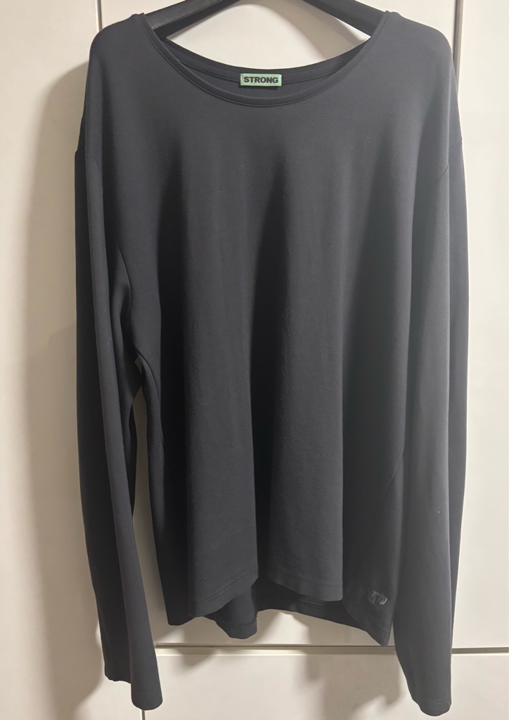STRONG PACK TEE GREY M ours グレー 完売品 即購入可】 STRONG PACK TEE (GREY) Mサイズ - ARCHIVESTOCK