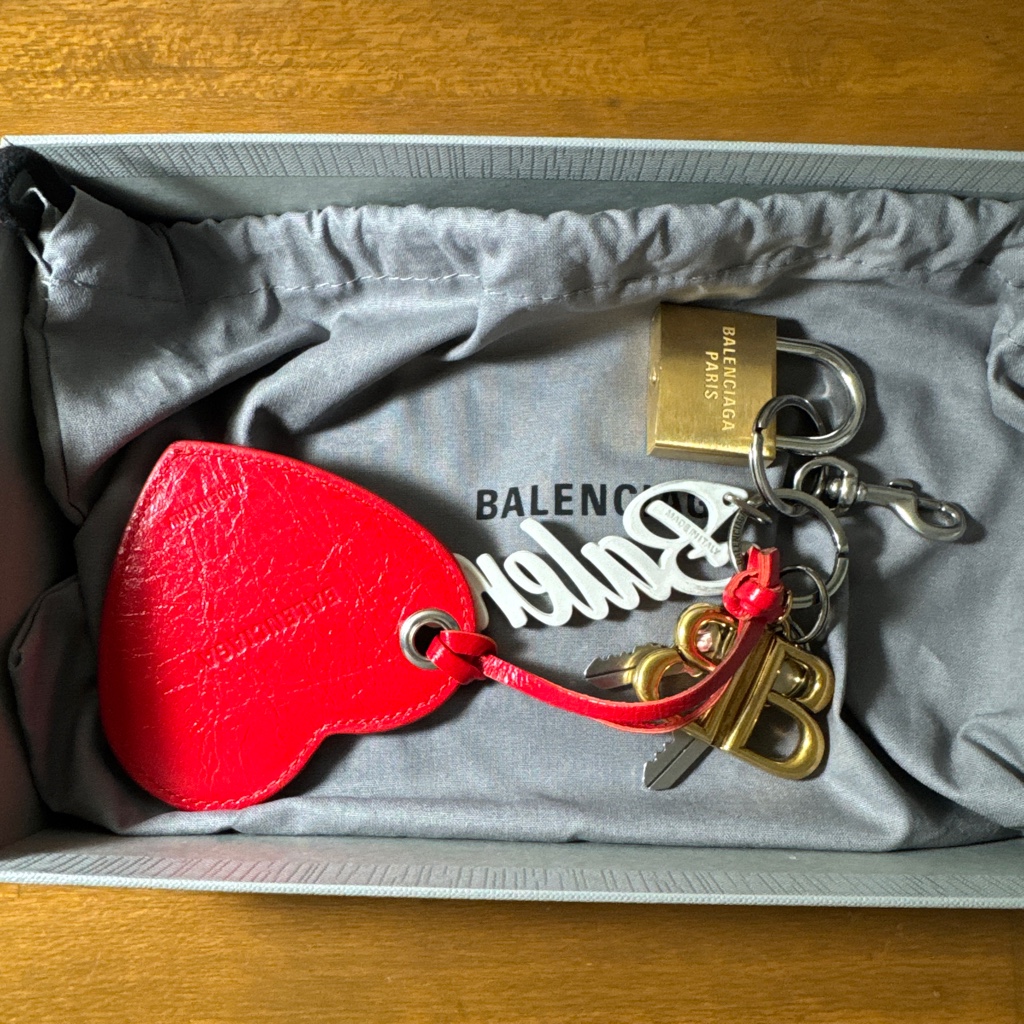 balenciaga PALOMA チャーム / キーリング - ARCHIVESTOCK