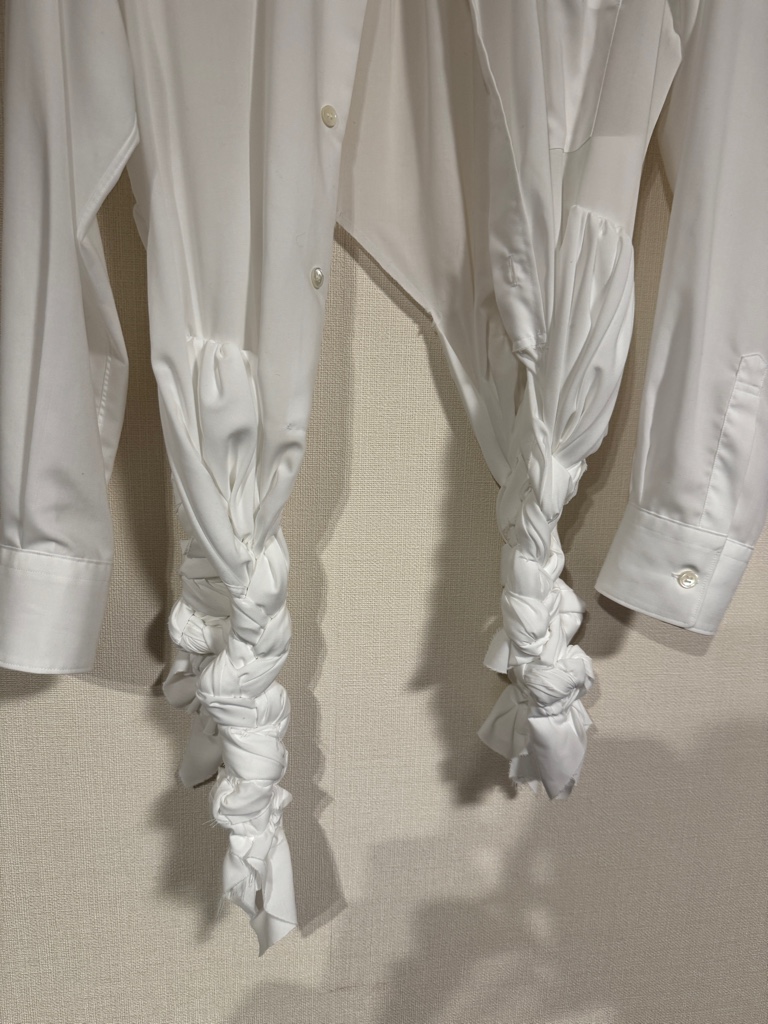 comme des garcons 25aw 白シャツ ねじねじ S試着のみ comme des garcons 25aw 白シャツ ねじねじ Sサイズ 試着のみ