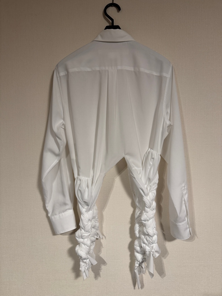 comme des garcons 25aw 白シャツ ねじねじ S試着のみ comme des garcons 25aw 白シャツ ねじねじ Sサイズ 試着のみ