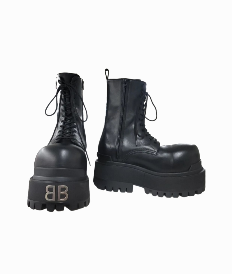 BALENCIAGA 25ss ジャイアント　ブーツ ブラック　813689 BALENCIAGA Giant Boots ジャイアント ブーツ 813689 - ARCHIVESTOCK