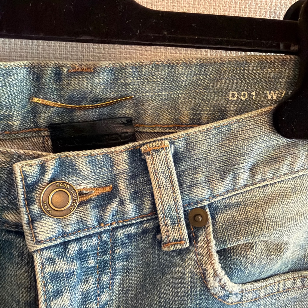 SAINT LAURENT ライトブルー クラッシュデニム 25 - ARCHIVESTOCK