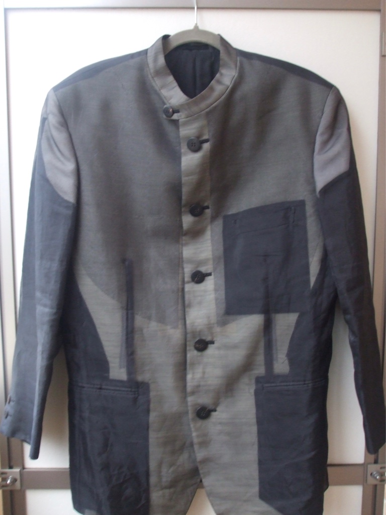 ISSEY MIYAKE MEN スタンドカラージャケット グレー ISSEY MIYAKE MEN スタンドカラージャケット グレー - ARCHIVESTOCK