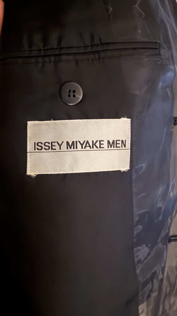 ISSEY MIYAKE MEN スタンドカラージャケット グレー - ARCHIVESTOCK