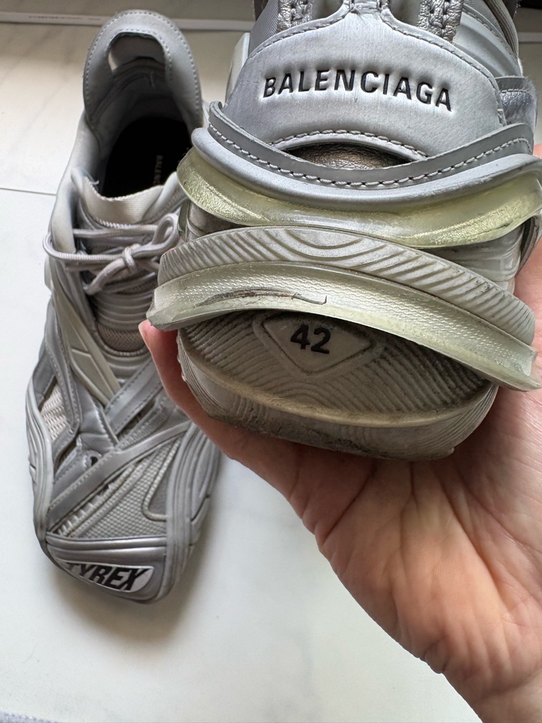 Balenciaga tylex42 silver - ARCHIVESTOCK