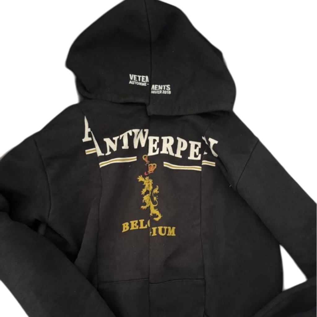 激レア 国内正規タグ】vetements 18aw antwerpen hoodie - ARCHIVESTOCK