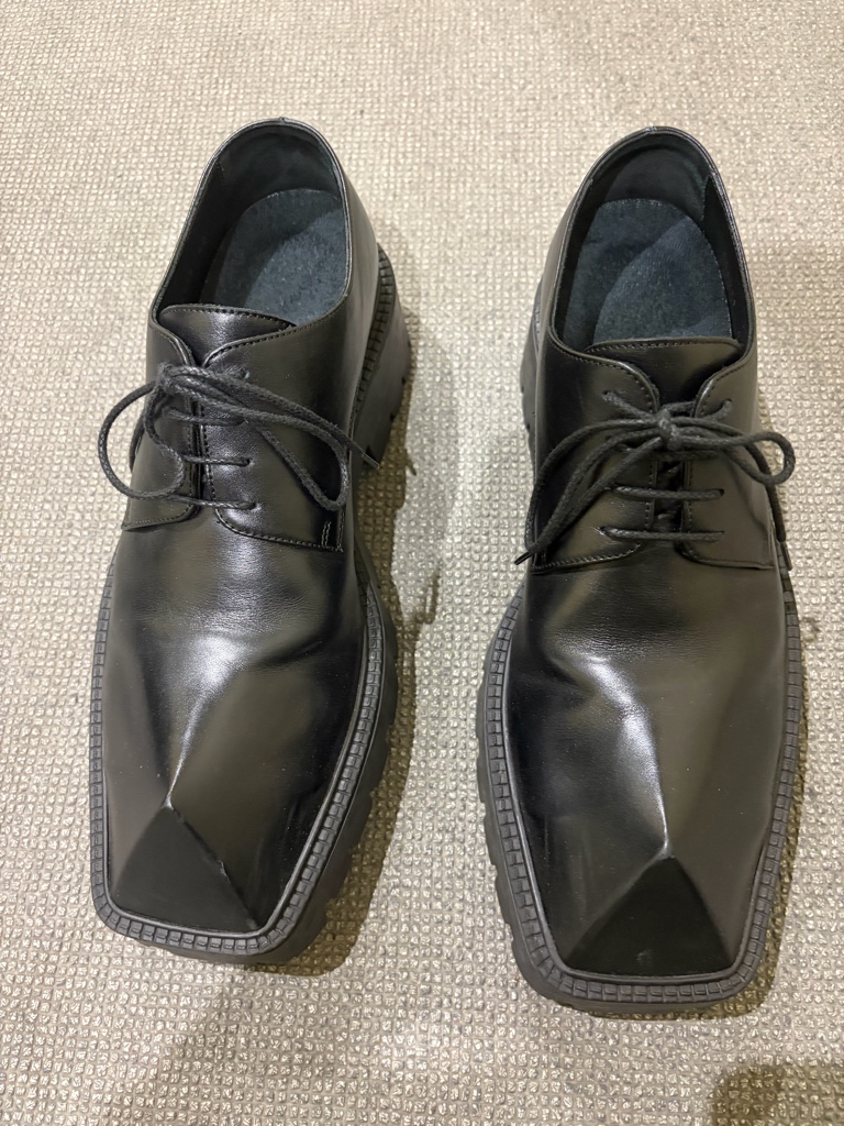 Balenciaga rhino 42 最安値 - ARCHIVESTOCK