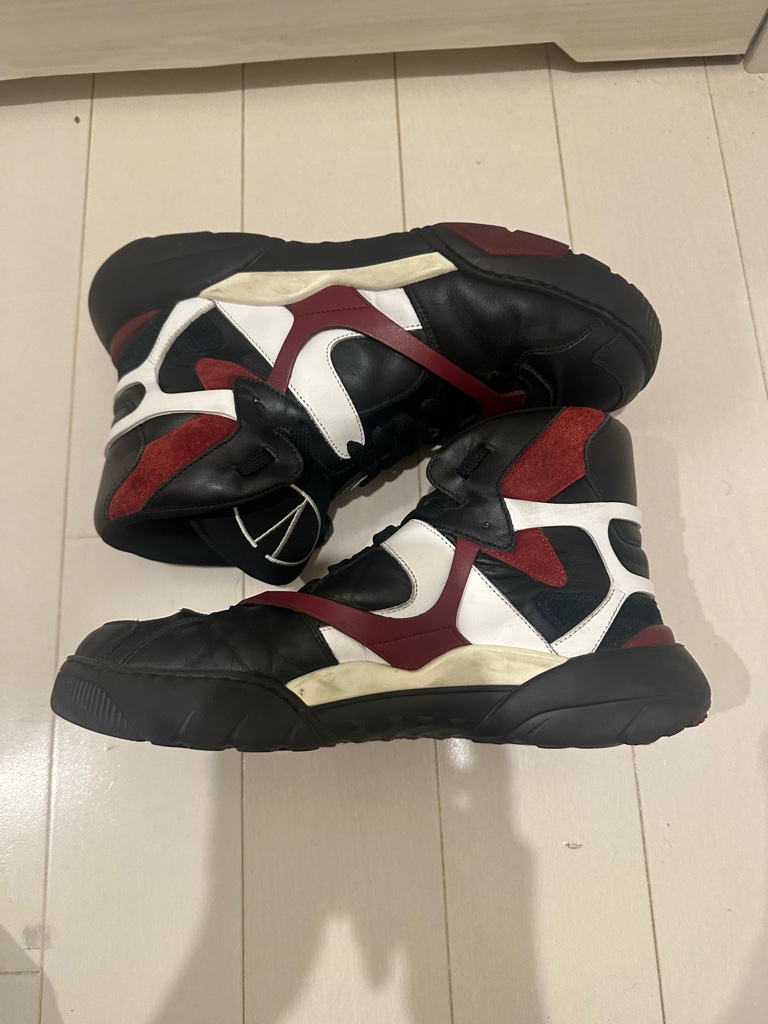ヴァレンティノ Vロゴ シグネチャー スニーカー 41 白 美品 - ARCHIVESTOCK