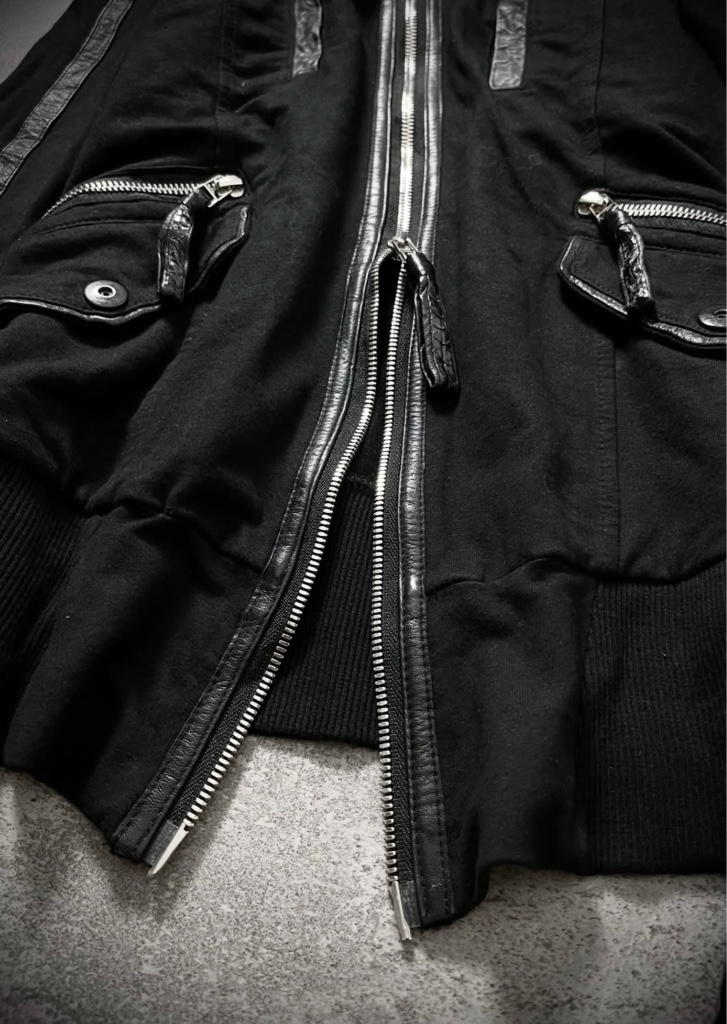トップス 2000s kmrii gimmick thumb hole hoodie 2000s kmrii gimmick thumb hole hoodie - ARCHIVESTOCK