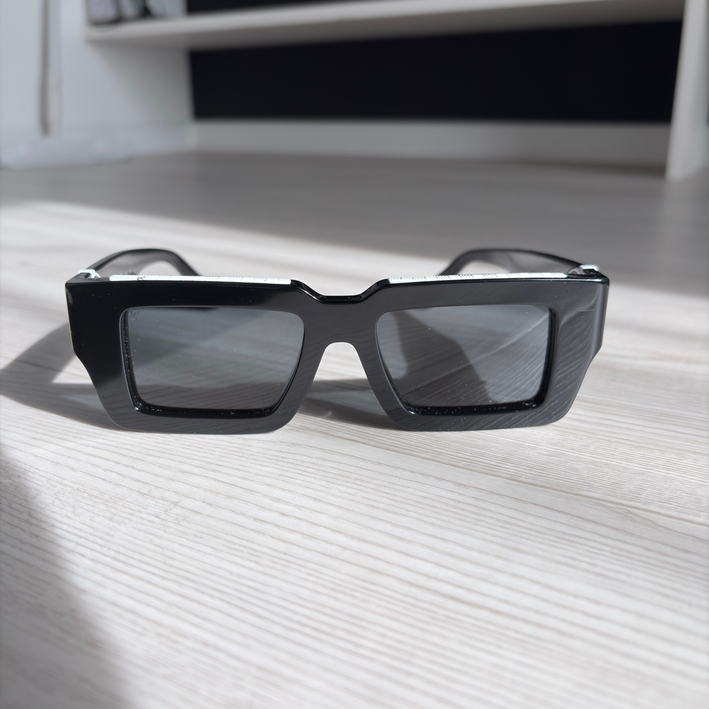 名作21SS LOUIS VUITTON LV CLASSIC サングラス 名作21SS LOUIS VUITTON LV CLASSIC SUNGLASSES - ARCHIVESTOCK