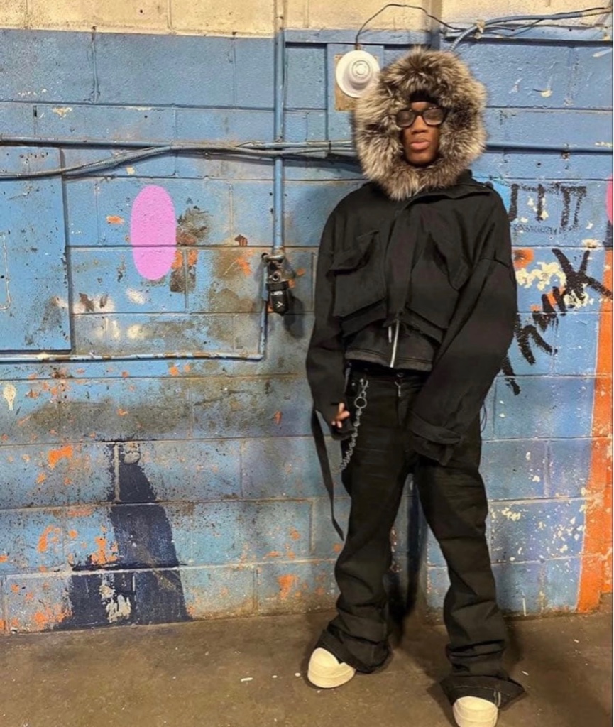 tana着用 2up!worldwide fur hoodieファーフーディー ジップパーカー 