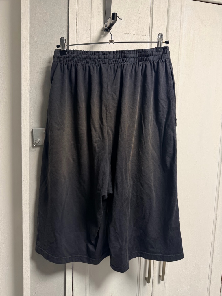 バレンシアガ Large Shorts XXS ブラック 黒 ハーフパンツ - ARCHIVESTOCK