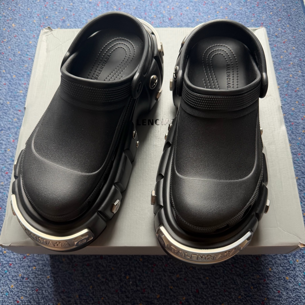バレンシアガ　ハードクロックス　新品　42 レシート付き Balenciaga ハードクロックス 42 レシート付き新品 - ARCHIVESTOCK