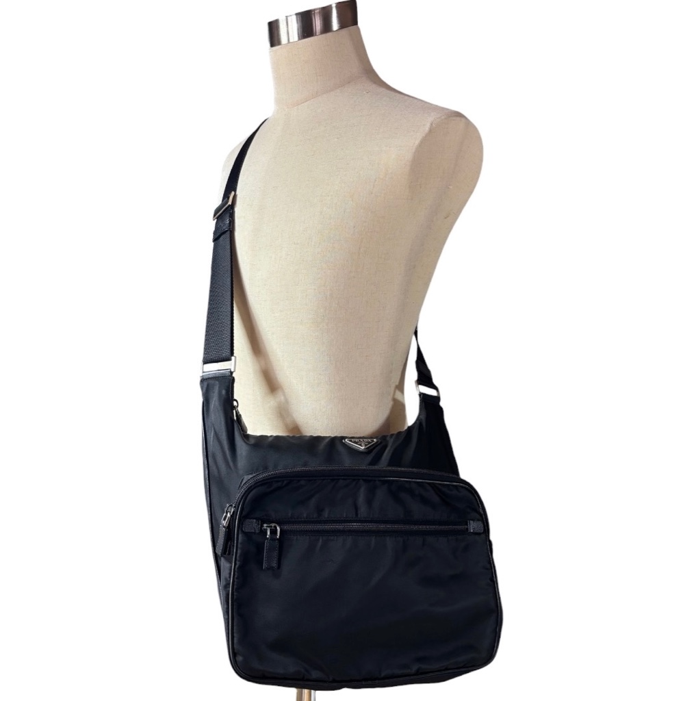PRADA テスート ナイロン ショルダーバッグ ブラック VA0625 
