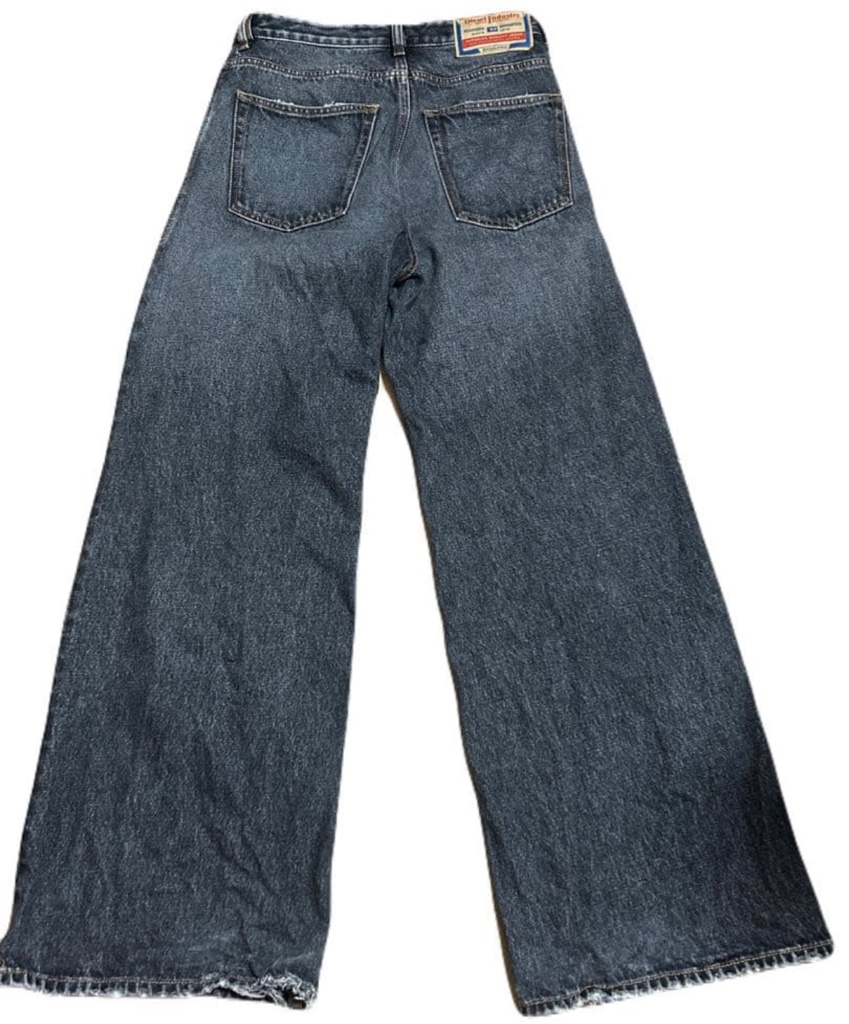DIESEL Relaxed Jeans D-Rise W26 L30 - ARCHIVESTOCK